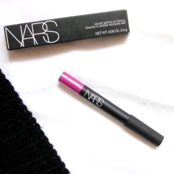 🌸 NARS Velvet Matte Lipstick 🌸 - Picture 5 of 16